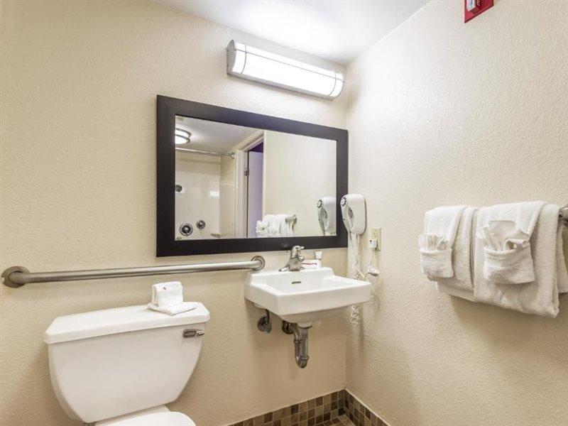 Red Roof Inn Milwaukee Airport Oak Creek Ngoại thất bức ảnh